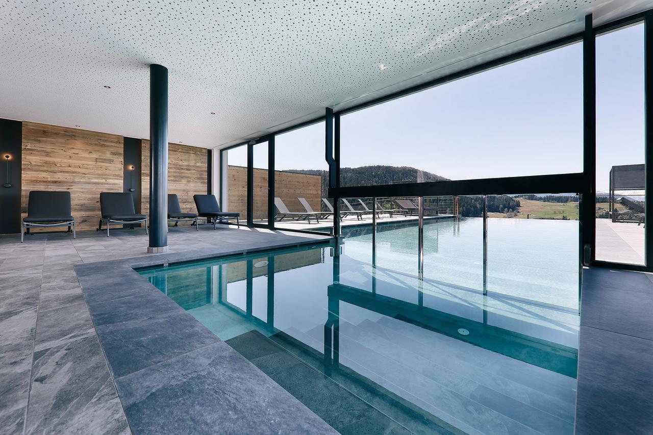 Hotel Avelina アヴェレンゴ エクステリア 写真